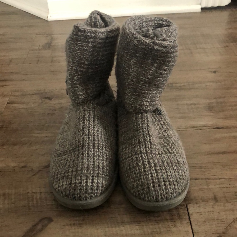 Gray Boots - Picture 4 of 7